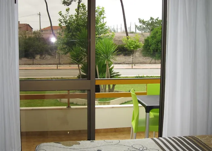 Ouro Отель Виейра-де-Лейрия